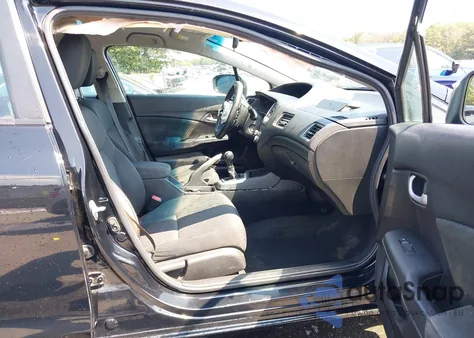 2015 Honda Civic Lx z USA, uszkodzony, nr VIN 19XFB2E53FE071469